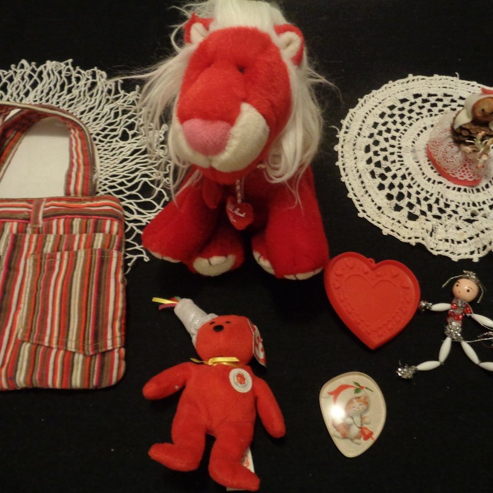 PLUSH RED LION BIRTHDAY BEAR LINEN JEWELRY ETC LOT